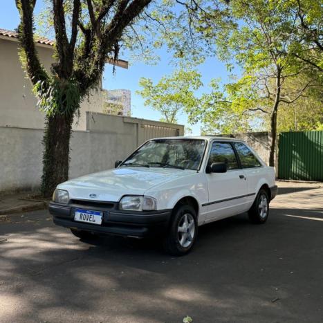 FORD Escort 1.6 GL, Foto 3