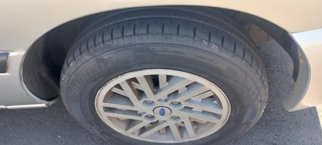 FORD Escort 1.8 4P GL, Foto 13