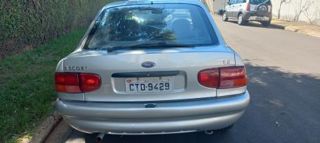 FORD Escort 1.8 4P GL, Foto 8