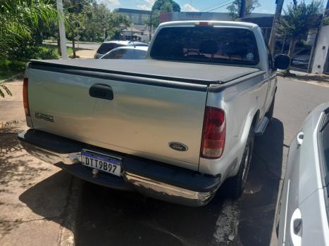 FORD F-250 3.9 XLT CABINE SIMPLES DIESEL, Foto 5