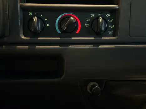 FORD F-250 4.2 XL CABINE SIMPLES, Foto 9