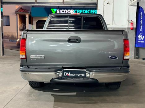 FORD F-250 4.2 XLT TURBO INTERCOOLER CABINE SIMPLES, Foto 6