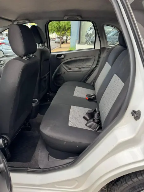 FORD Fiesta Hatch 1.0 4P SE FLEX, Foto 8 FORD Fiesta Hatch 1.0 4P SE FLEX, Foto 8