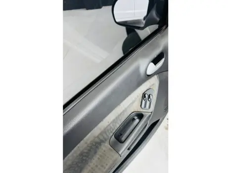 FORD Fiesta Hatch 1.6 4P ROCAM FLEX, Foto 5