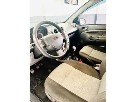 FORD Fiesta Hatch 1.6 4P ROCAM FLEX, Foto 6