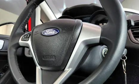 FORD Fiesta Hatch 1.0 4P SEL STYLE ECOBOOST TURBO POWERSHIFT AUTOMTICO, Foto 19