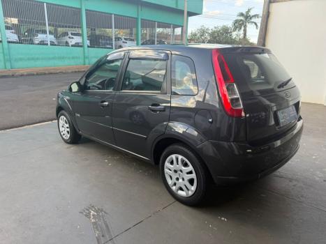 FORD Fiesta Hatch 1.6, Foto 3