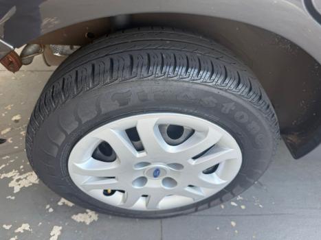 FORD Fiesta Hatch 1.6, Foto 8