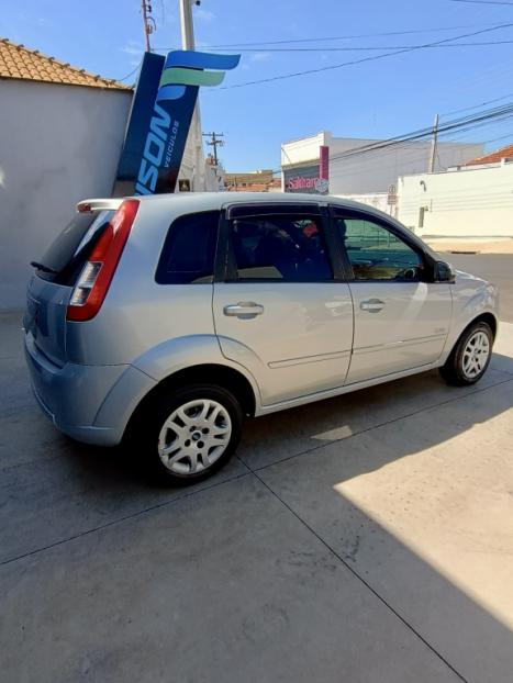 FORD Fiesta Hatch 1.6 CLASS, Foto 2