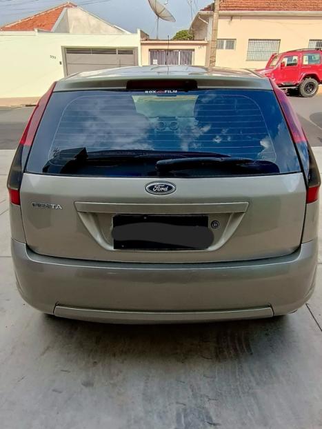 FORD Fiesta Hatch 1.0 4P SE FLEX, Foto 2