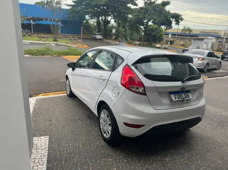 FORD Fiesta Hatch 1.5 16V 4P S FLEX, Foto 4