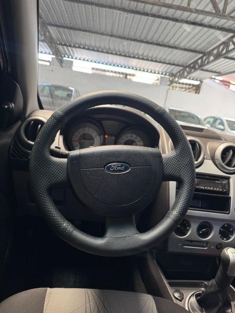 FORD Fiesta Hatch 1.6 4P, Foto 11