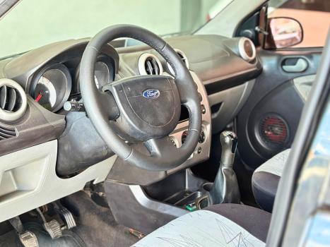 FORD Fiesta Hatch 1.6, Foto 5