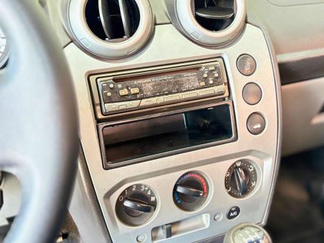 FORD Fiesta Hatch 1.6, Foto 9