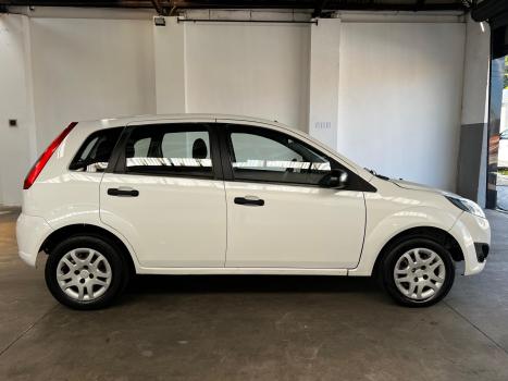 FORD Fiesta Hatch 1.0, Foto 4