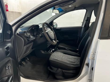 FORD Fiesta Hatch 1.0, Foto 10