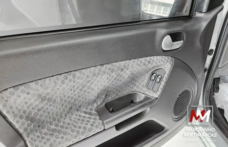 FORD Fiesta Hatch 1.6 4P ROCAM FLEX, Foto 11