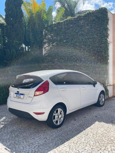 FORD Fiesta Hatch 1.6 16V 4P FLEX SEL POWERSHIFT AUTOM�TICO, Foto 4