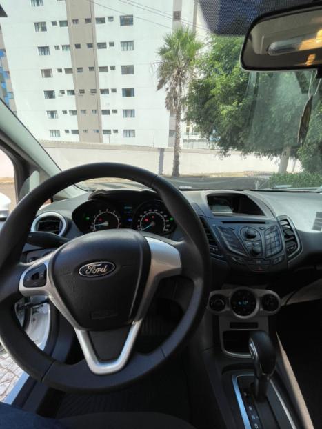 FORD Fiesta Hatch 1.6 16V 4P FLEX SEL POWERSHIFT AUTOM�TICO, Foto 12