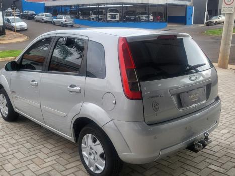FORD Fiesta Hatch 1.6 4P, Foto 4