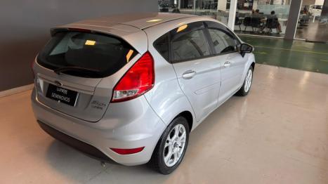 FORD Fiesta Hatch 1.6 16V 4P FLEX SE POWERSHIFT AUTOM�TICO, Foto 4