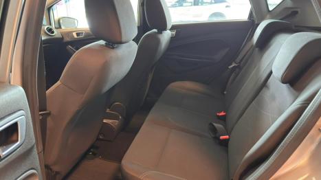 FORD Fiesta Hatch 1.6 16V 4P FLEX SE POWERSHIFT AUTOM�TICO, Foto 7
