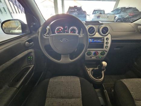 FORD Fiesta Hatch 1.6 CLASS, Foto 10