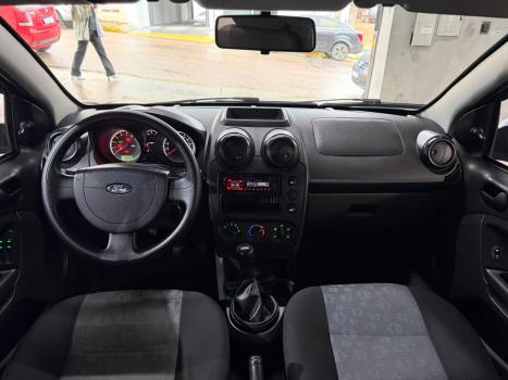 FORD Fiesta Hatch 1.0, Foto 12