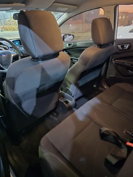 FORD Fiesta Hatch 1.6 16V 4P SE FLEX, Foto 6