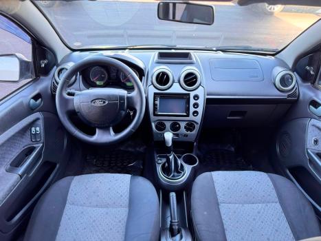 FORD Fiesta Hatch 1.6, Foto 7