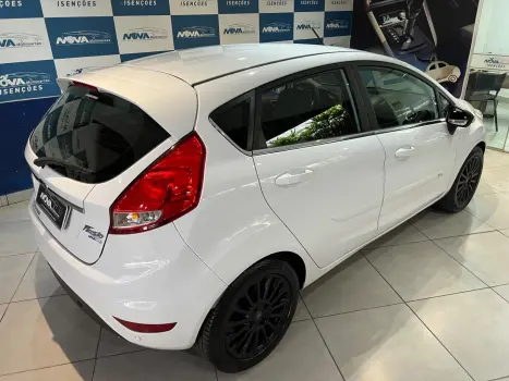FORD Fiesta Hatch 1.6 4P FLEX TITANIUM POWERSHIFT AUTOM�TICO, Foto 2