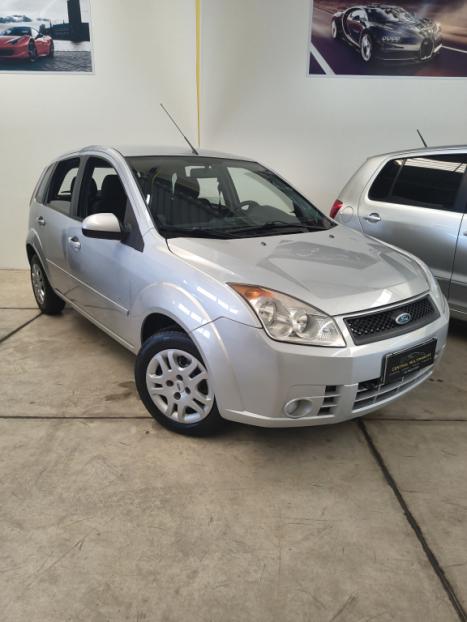 FORD Fiesta Hatch 1.6 4P FLEX, Foto 1
