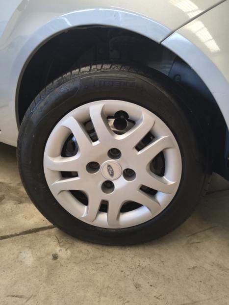 FORD Fiesta Hatch 1.6 4P FLEX, Foto 8