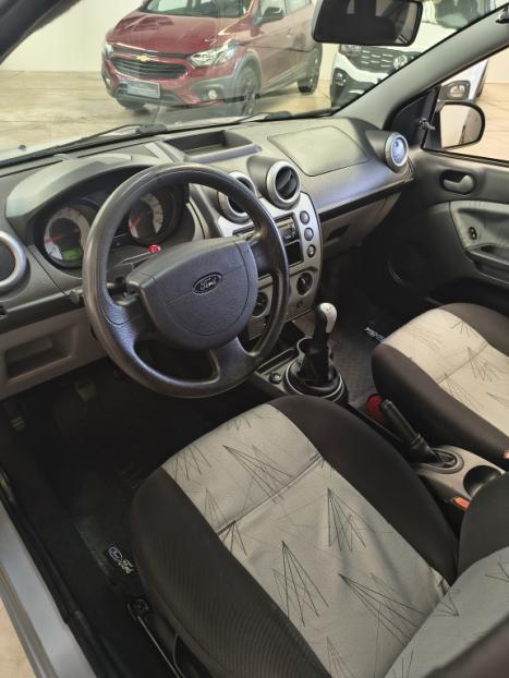 FORD Fiesta Hatch 1.6 4P FLEX, Foto 9