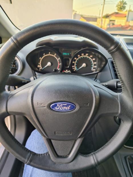 FORD Fiesta Hatch 1.5 16V 4P S FLEX, Foto 6