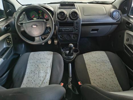 FORD Fiesta Hatch 1.0, Foto 2