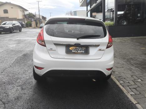 FORD Fiesta Hatch 1.6 16V 4P FLEX TITANIUM POWERSHIFT AUTOMÁTICO, Foto 6