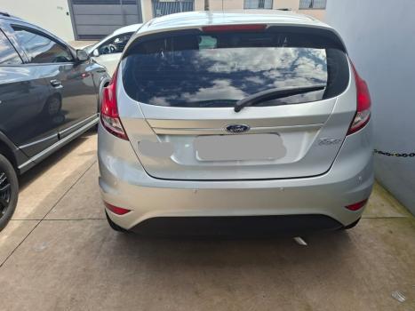 FORD Fiesta Hatch 1.6 4P CLX , Foto 2