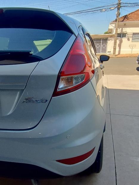 FORD Fiesta Hatch 1.6 16V 4P SE FLEX, Foto 6