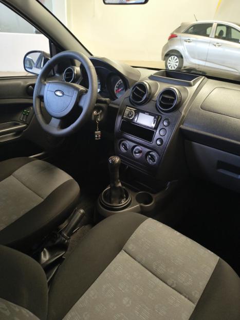 FORD Fiesta Hatch 1.0 4P FLEX, Foto 10