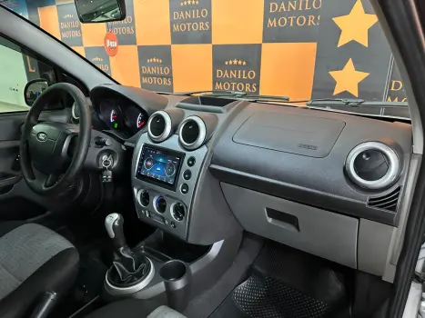 FORD Fiesta Sedan 1.6 4P FLEX, Foto 9