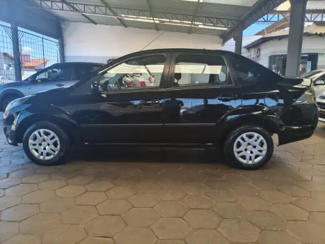 FORD Fiesta Sedan 1.6 4P ROCAM FLEX, Foto 17