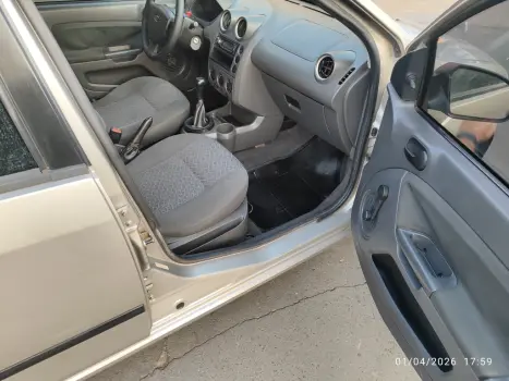 FORD Fiesta Sedan 1.6 4P FLEX, Foto 20
