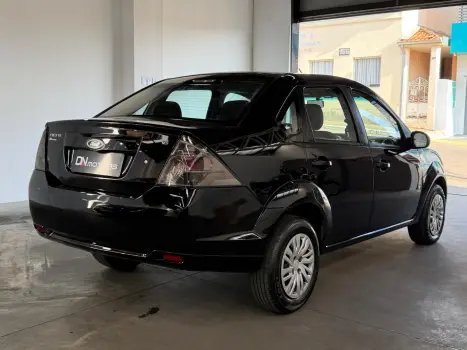 FORD Fiesta Sedan 1.6 4P ROCAM FLEX, Foto 5