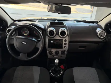 FORD Fiesta Sedan 1.6 4P ROCAM FLEX, Foto 12