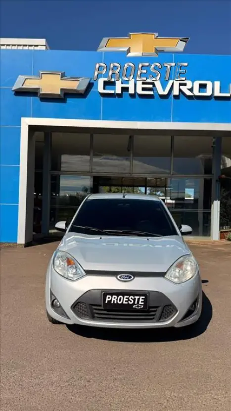 FORD Fiesta Sedan 1.6 4P ROCAM FLEX, Foto 2