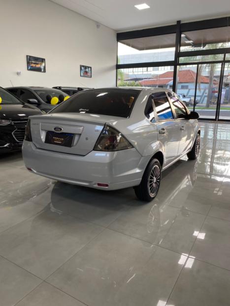FORD Fiesta Sedan 1.6 4P FLEX, Foto 4