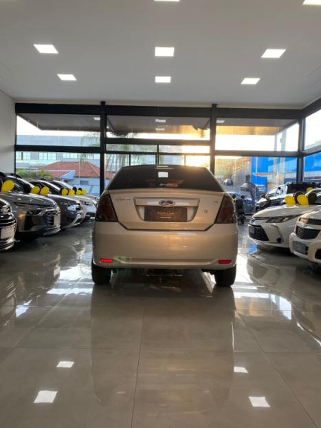 FORD Fiesta Sedan 1.6 4P FLEX, Foto 5