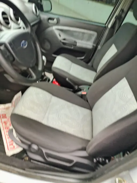 FORD Fiesta Sedan 1.6 4P FLEX, Foto 6