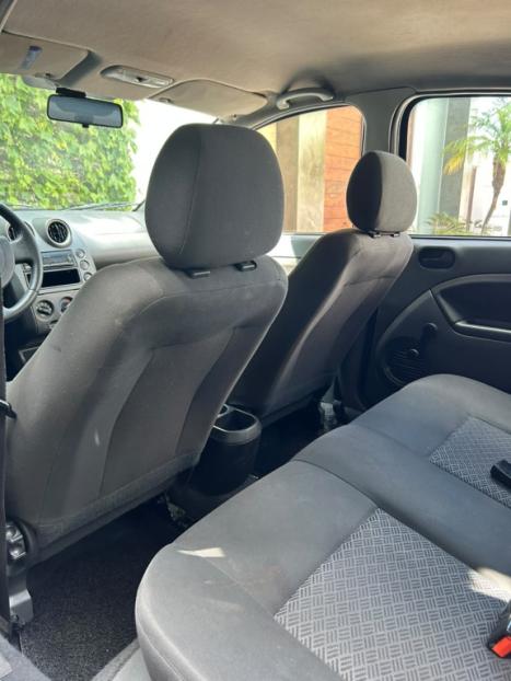 FORD Fiesta Sedan 1.6 4P ROCAM FLEX, Foto 8